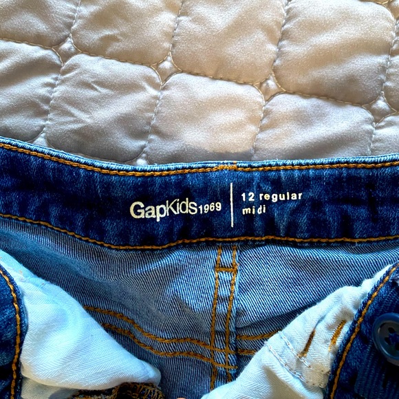 🤍GAP shorts 🤍 - Picture 3 of 3